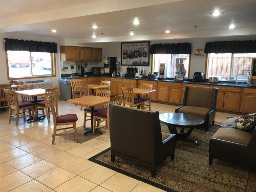 Super 8 by Wyndham The Dalles OR image 12