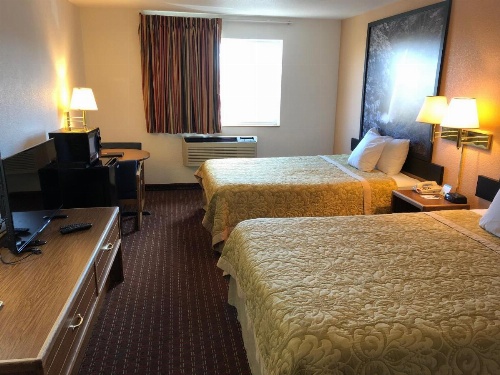 Super 8 by Wyndham The Dalles OR image 44