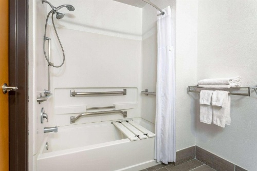 Super 8 by Wyndham The Dalles OR image 5